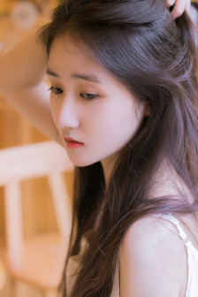 一对白花花的大馒头